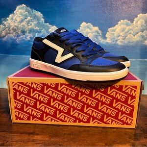 VANS Lowland CC Unisex in two-tone BLACK/TRUE BLUE